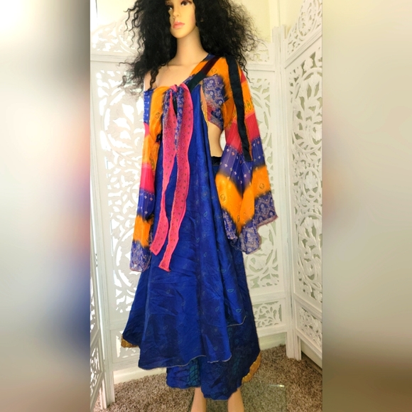 Exotic Blue & Gold Multicolor Silk Cropped Tie Top - Picture 14 of 15